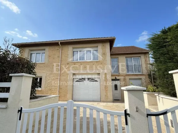 Vente - Appartement Saint-Arnoult - 742 000 € 
