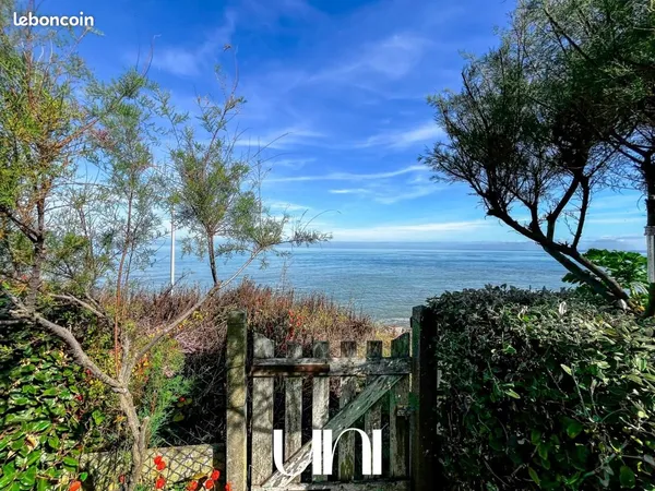 Maison 7 pièces 237 m² 