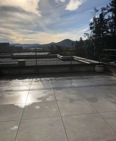F3 - 65 m² - 2 eme et dernier étage avec grande terrasse - Limite Clermont / Chamalières 