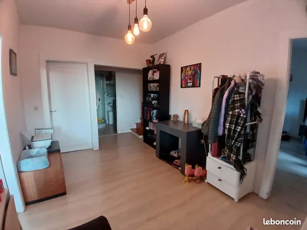 Appartement avec balcon centre Quingey 