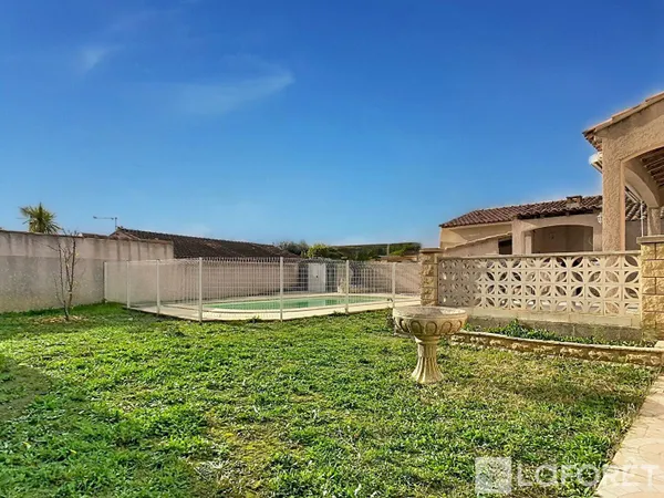 Maison de plain-pied 5 pièces 105 m² 
