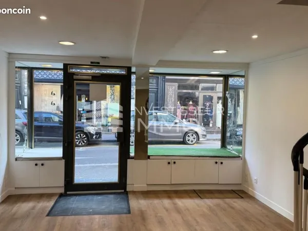 Bureaux 145 m² 