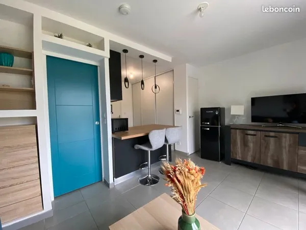 Studio 1 pièce 26 m² 