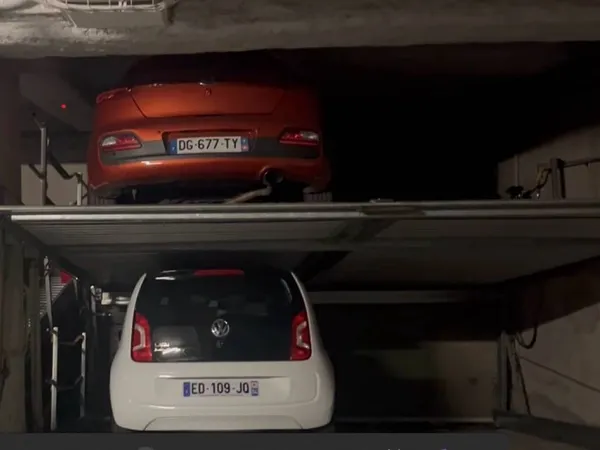Loue parking - 11m² 