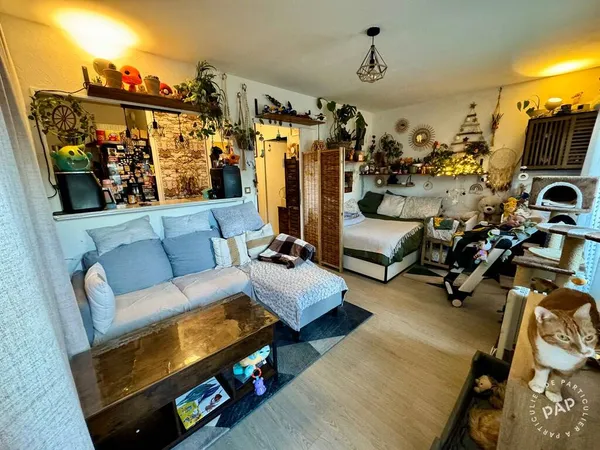 Studio 1 pièce 30 m² 