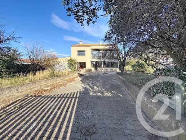 Maison 8 pièces 180 m² 