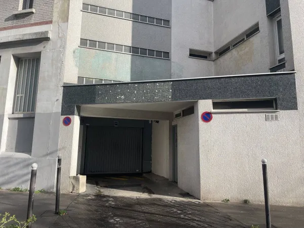 Parking 4 m² 
