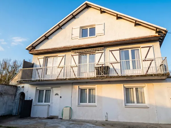 Maison 8 pièces 200 m² 