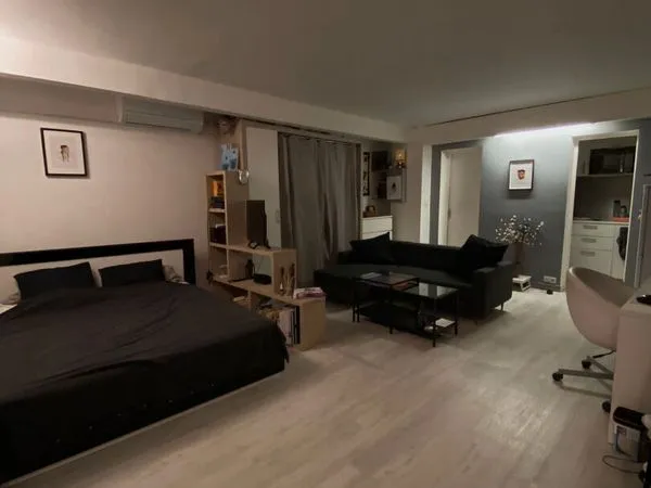 Studio 1 pièce 34 m² 