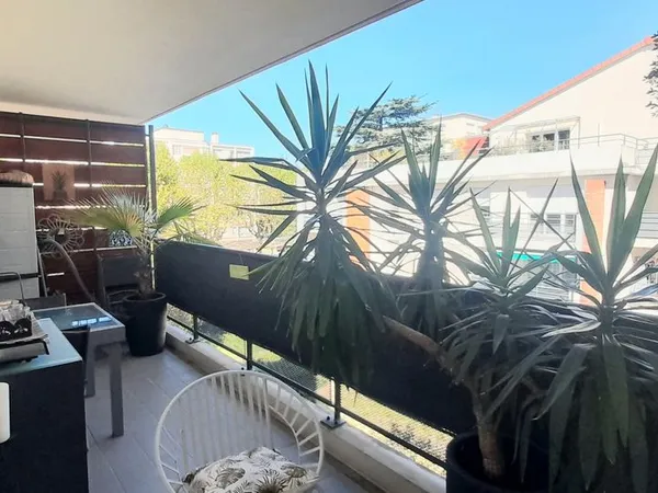 Appartement T3 Terrasse 12.78m² 