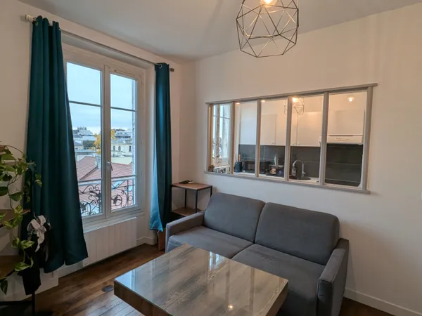 HOUILLES 2'RER** STUDIO 