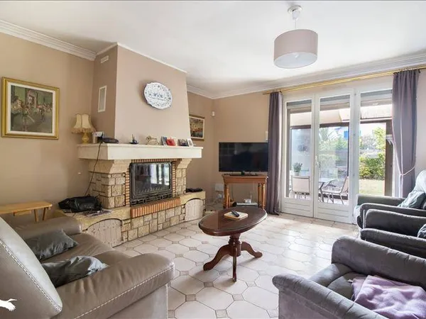 Maison 6 pièces 161 m² 