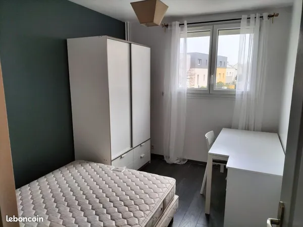 Chambre à louer dans colocation-Route de Lorient 