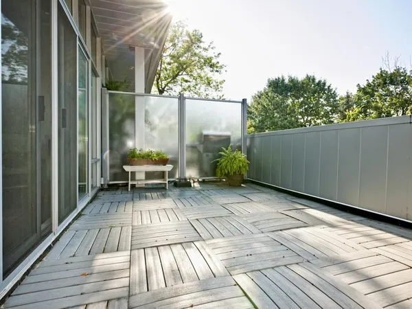 Beau T3 , avec BALCON proche de la ligne 5 