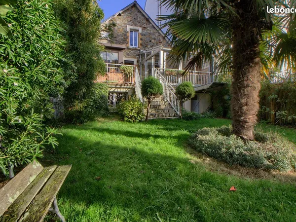 Maison de ville 6 pièces 140 m² 