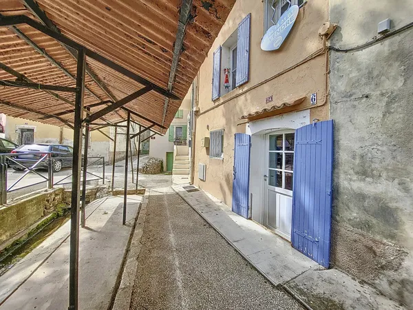Maison de 41m2 à louer à Carnoules (83) 