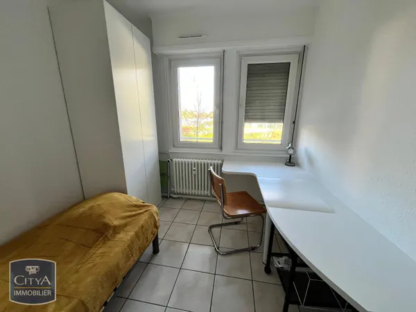 Chambre de service 1 pièce 10 m² 