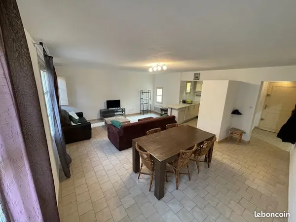 Appartement 3 pièces 74 m² Nimes 