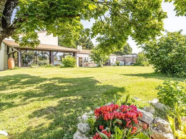 Maison 10 pièces 350 m² 