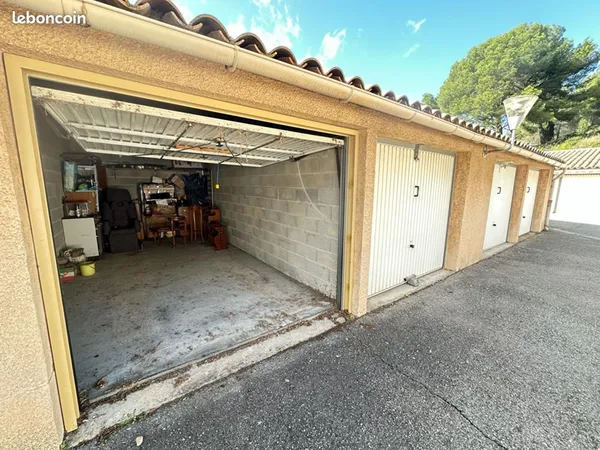 Parking 18 m² Martigues 