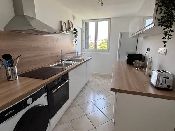 Loue chambre en colocation meublée 