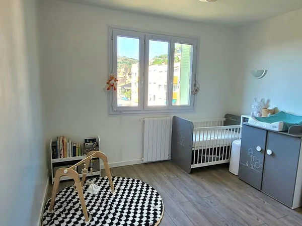 Lumineux et sans travaux - 3 chambres 
