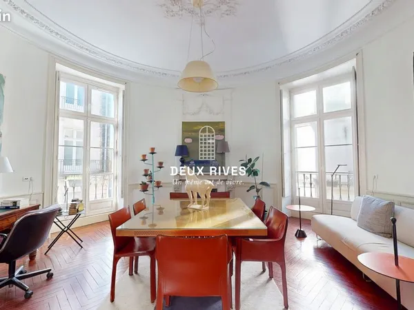 Appartement 5 pièces 155 m² 