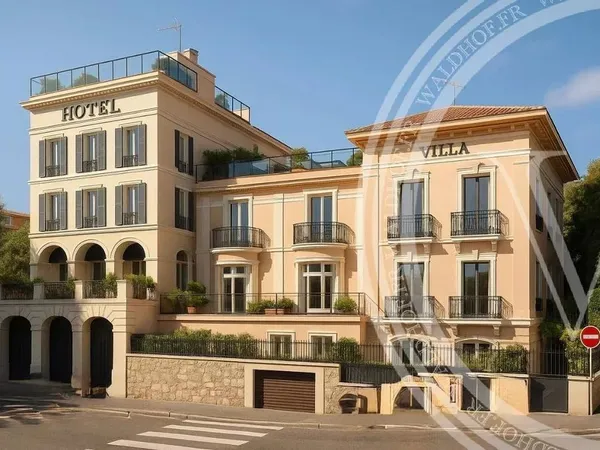 Hôtel 140 m² 