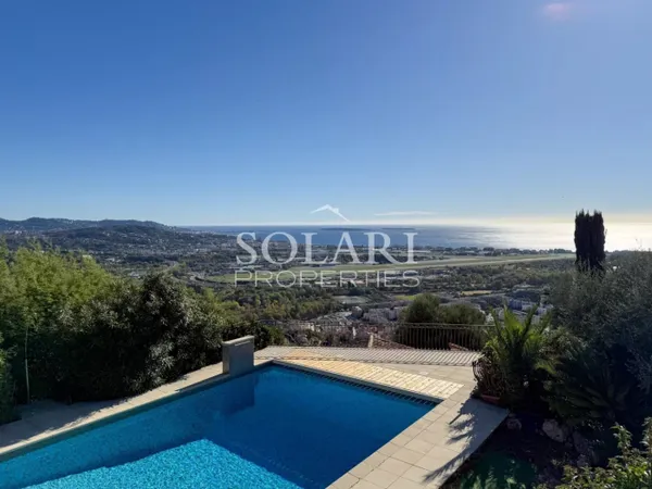 Villa avec piscine et vue panoramique sur la baie de Cannes 