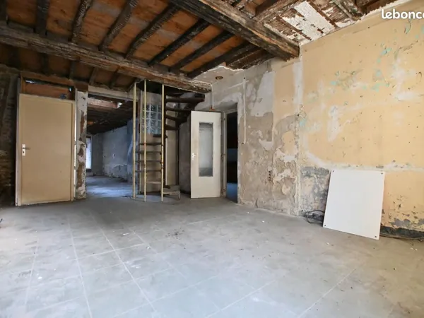 Maison 2 pièces 289 m² 