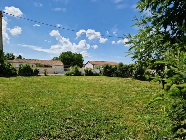 Terrain 380 m² 