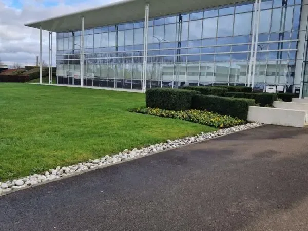 A Compiègne, à louer, deux plateaux de bureaux de 605 m² et 459 m², disponibles immédiatement, 
