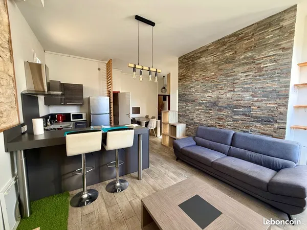 APT MEUBLE 3 pièces avec une chambre et un bureau lumineux 