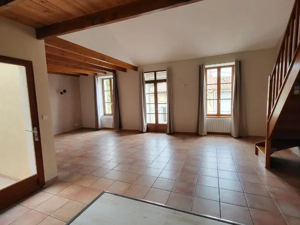 Appartement T4 centre ville très bon quartier 