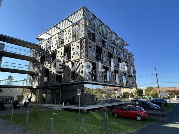 Bureau 1166 m² 