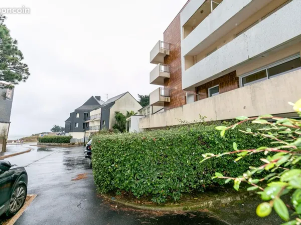 Studio 1 pièce 31 m² 