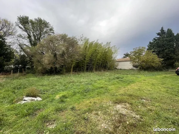 Terrain 1 150 m² Caumont Sur Durance 