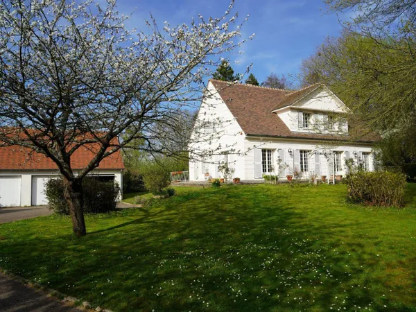 Maison 7 pièces 235 m² 