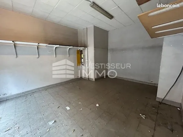 Local commercial 129 m² 