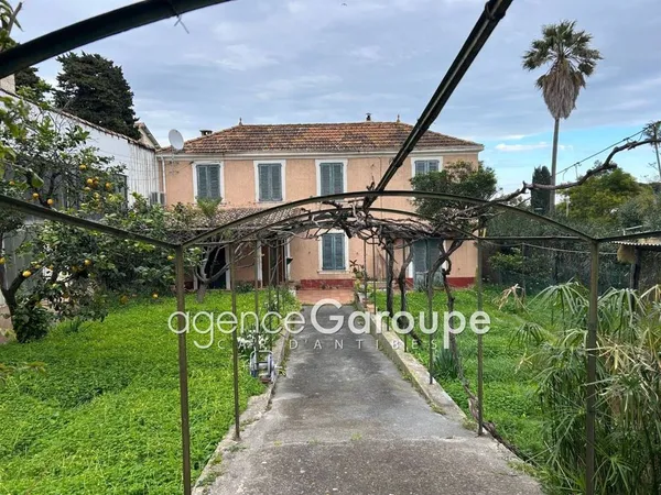 Villa 4 pièces 120 m² 