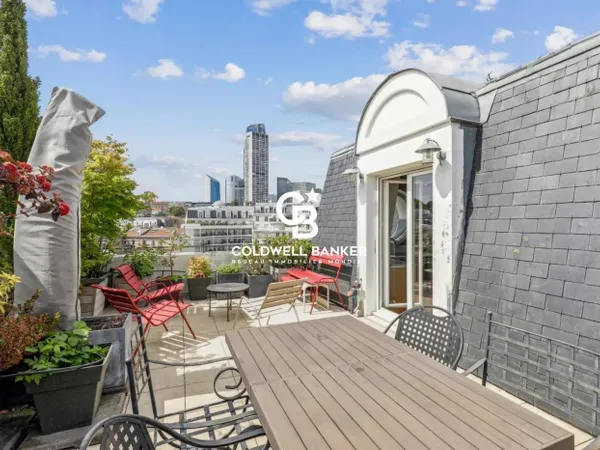 Splendide Rooftop de 134m2 - avec terrasse de 35m2 - Puteaux Ce 