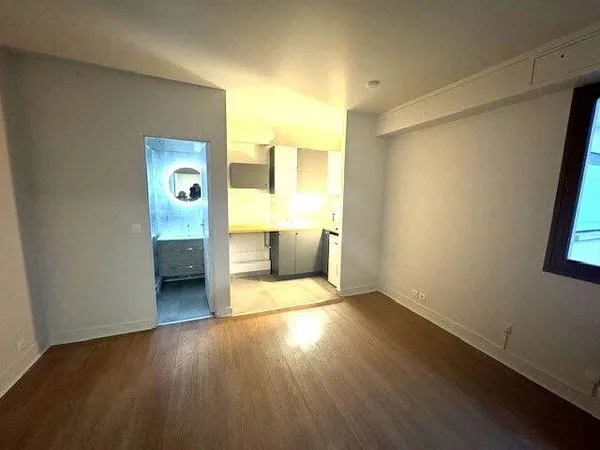 Studio 1 pièce 22 m² 