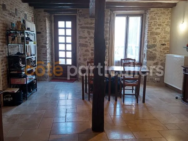 Maison 10 pièces 210 m² 