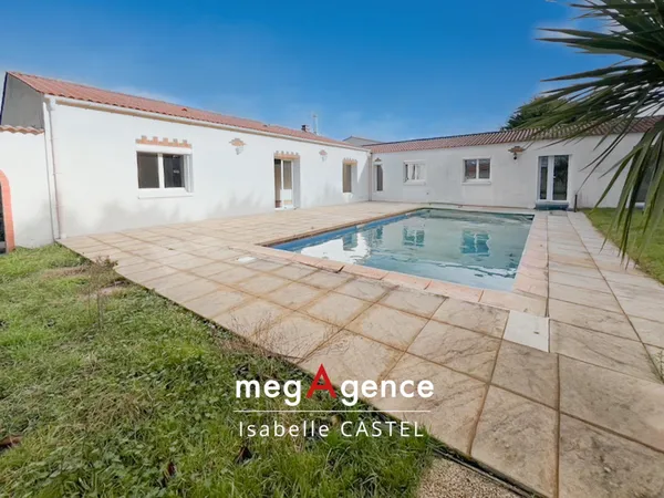 Rare : maison deux espaces nuit, piscine et cadre privilégié ! 