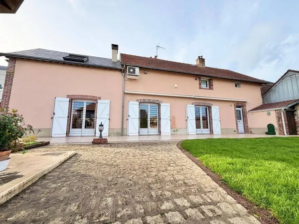 Maison 6 pièces 168 m² 