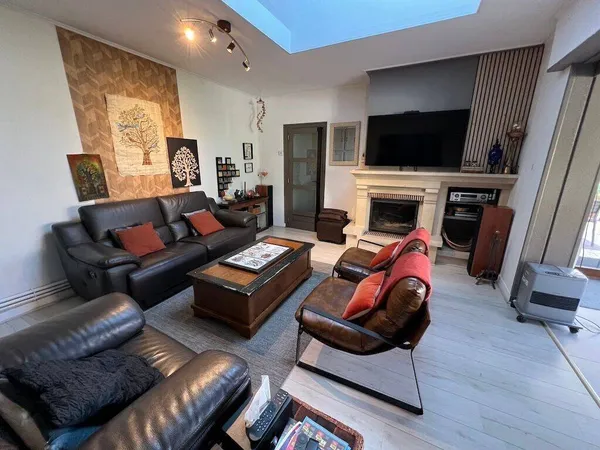 Maison 3 pièces 192 m² 