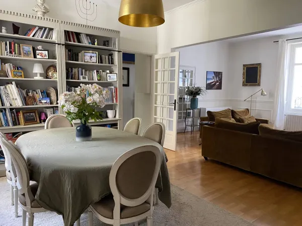 Maison 9 pièces 200 m² 