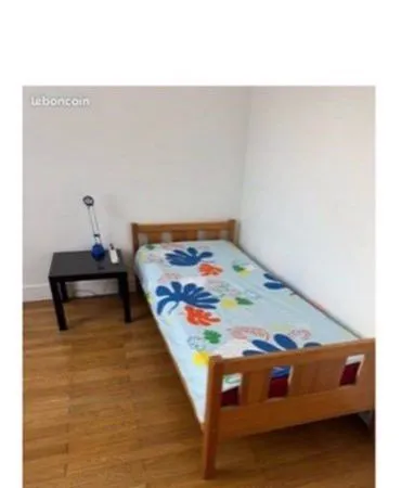 Loue une chambre en colocation 