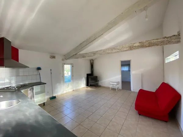 Location saisonnière meublé Maison T2 Avec Jardin et parking dans centre équestre Meyrarguesn 