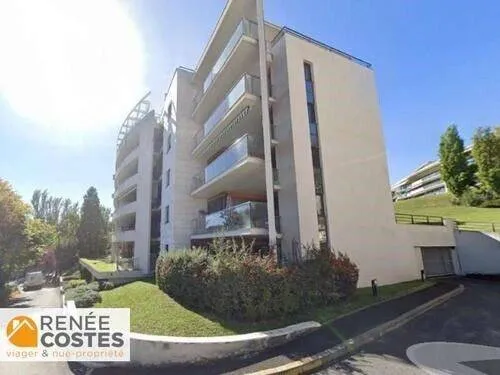 Appartement 4 pièces 179 m² 